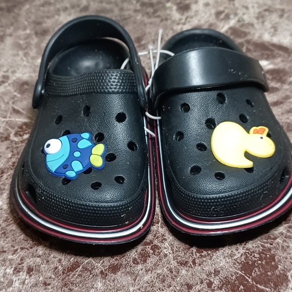 Casazoe Toddler Kids Boys Girls Cute Garden Water Clogs Sandals Slip On Shoes - Picture 3 of 5